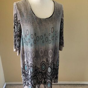 Cute stretchy blouse